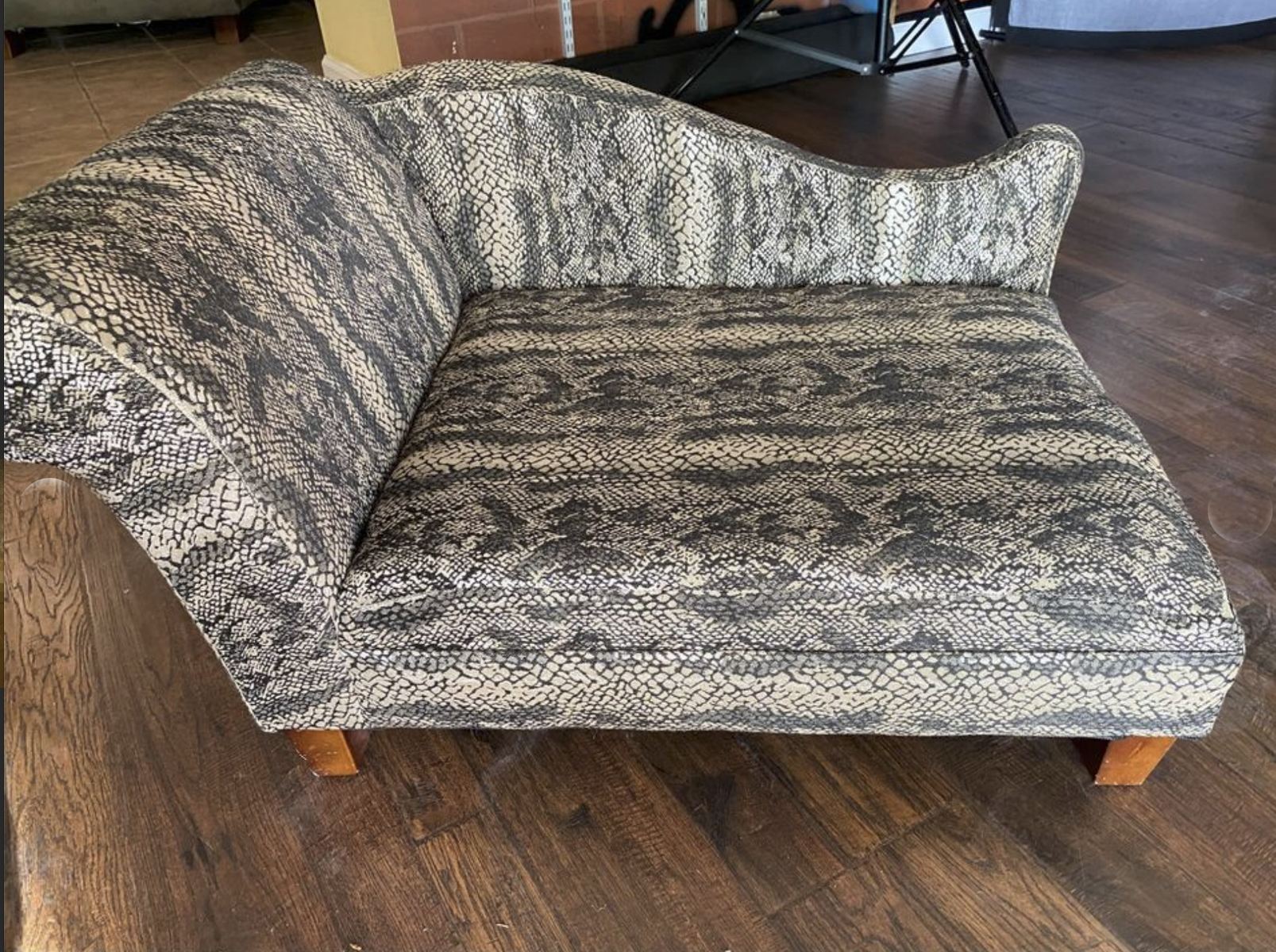 Mini Chaise 17HX33LX20D  $55